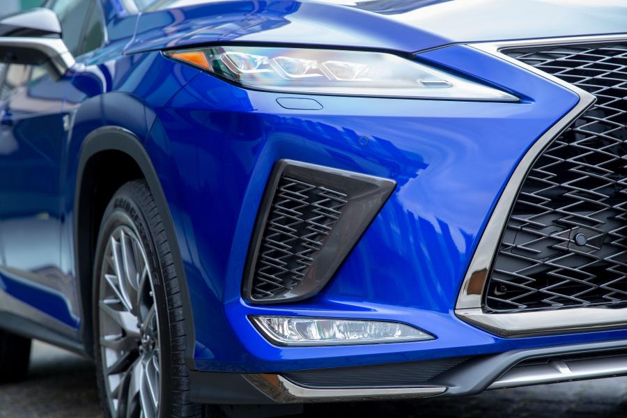 Детали экстерьера Lexus RX450h F-Sport 2019 года  (UK) (фото 6 из 40)